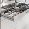 Armoire 4 portes dont 1 miroir, 4 tiroirs - L180 cm