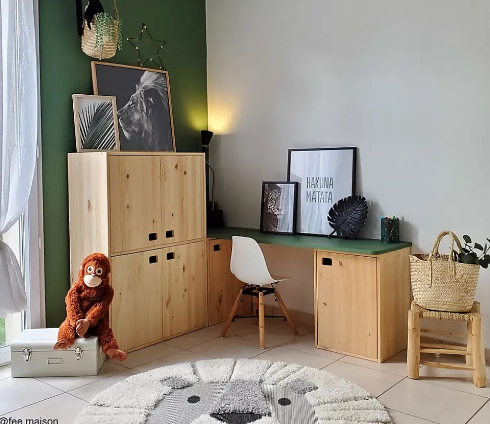 Armoire Dinamic verticale à 2 portes en pin avec 4 tablettes 105,4x37,3x33cm
