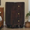 Artisan Furniture Bois massif courbé cannelé 3 tiroir table de chevet, marron foncé