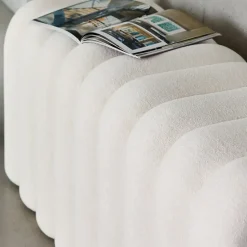 Banc. bout de lit blanc contemporain en tissu