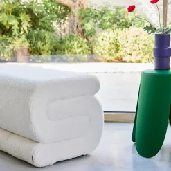 Banc design revêtement bouclette crème 1-2 places L 92 x P 50 x H 45cm - Sasha