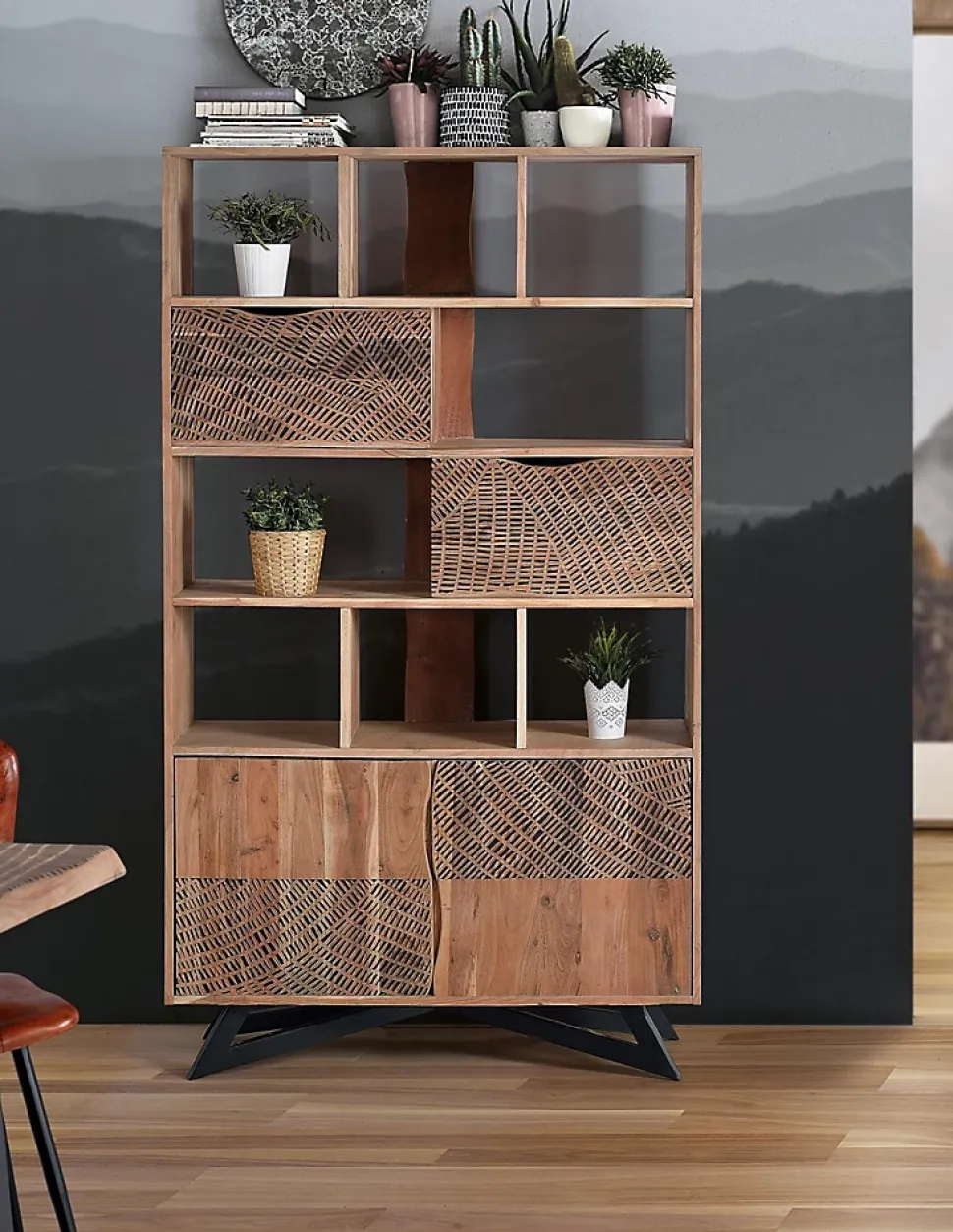 Bibliothèque en bois d'acacia et pieds en métal couleur naturelle