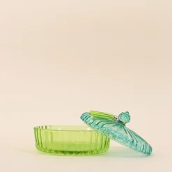Boîte avec couvercle en verre coloré strié 14x8cm