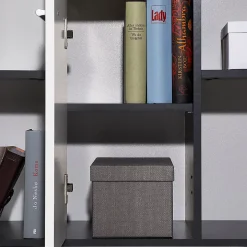 Bureau d'angle CARMEN avec meuble de rangement, décor béton foncé et blanc mat
