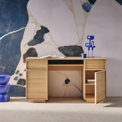 Bureau effet bois naturel 2 portes 2 tiroirs 1 niche 140cm - L 140 x P 55 x H 77cm - Kuba