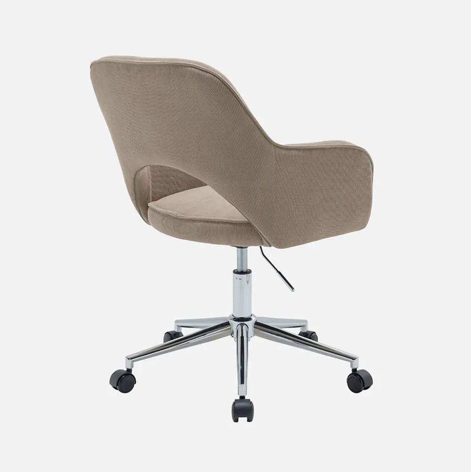 Chaise de bureau à roulettes velours côtelé taupe piétement chromé. L 60 x P 62 x H 89 / 99cm