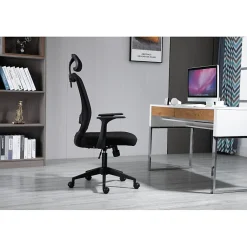 Chaise de bureau ergonomique noire et blanche avec appuie tête, dossier respirant et hauteur réglable