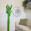 Cintre de sol Cactus 170 cm, structure autoportante en fer, design moderne pour entrée ou chambre, Made in Italy Vert Sauge