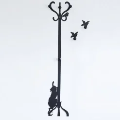 Cintre mural en fer Roméo et les oiseaux avec boutons en bois, Design décoratif Made in Italy 30x130 cm, Style romantique