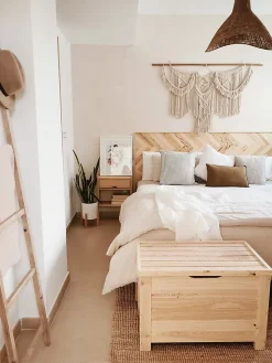 Coffre de rangement en pin massif avec pieds carrés 48x70x40cm