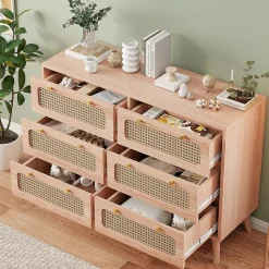 Commode 6 tiroirs en bois naturel avec façades en rotin tressé, cadre en bois massif