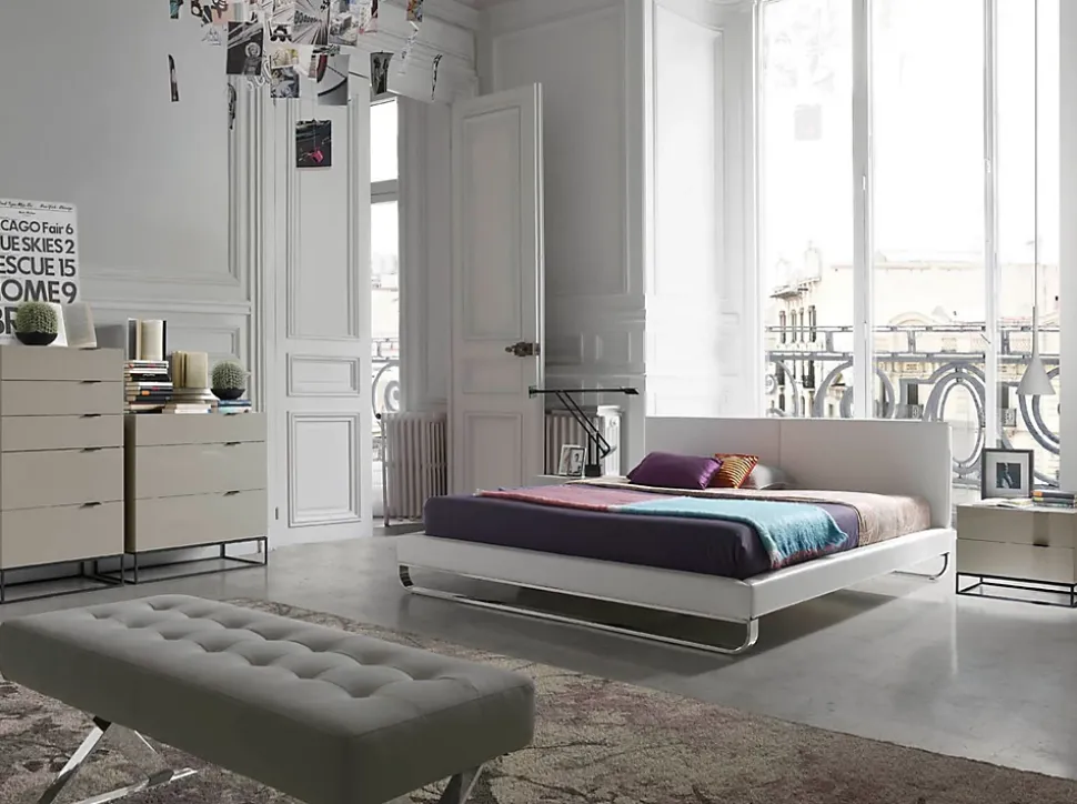 Commode moderne en bois gris et acier noir pour un rangement élégant