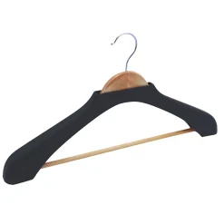 Coque pour cintres en plastique noir