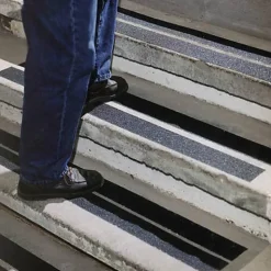 Durable DURALINE GRIP 108201 bande antidérapante noir 15 m x 50 mm, R13, ép. 0,7 mm