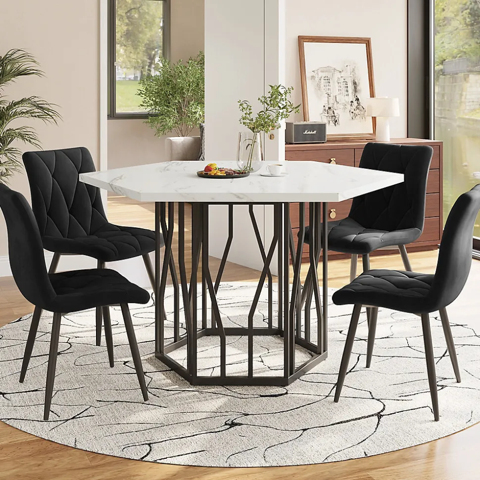 Ensemble table et chaises 115,5x100x75 cm hexagonale effet marbre avec 4 chaises velours noir et pied métal