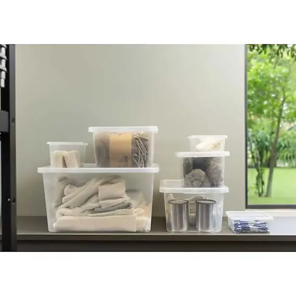 Grande Malle en plastique transparente pour vêtements 134 litres Basic Box