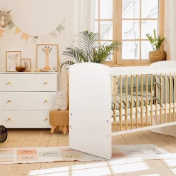 KAROLINA II Ensemble lit bébé 120x60 et commode à langer 3 tiroirs Blanc