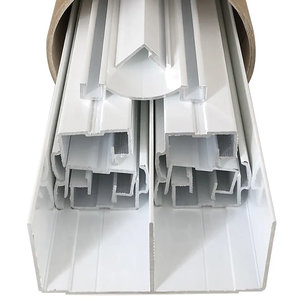 Kit de quincaillerie Styldoor en alu pour placard coulissant avec freins et balais H2.5m x L3m, 3 vantaux, finition Laqué Blanc