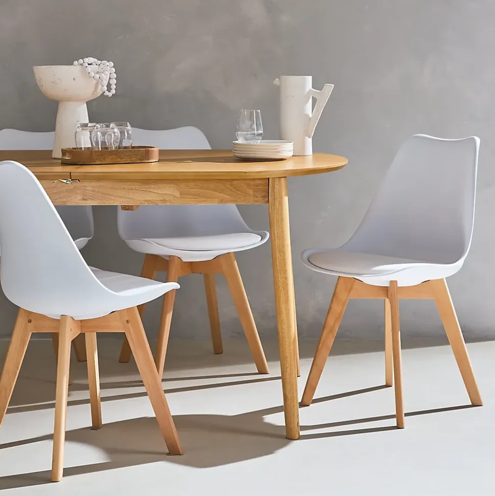 Lot de 4 chaises scandinaves. pieds bois de hêtre. chaises 1 place. blancs