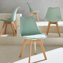 Lot de 4 chaises scandinaves. pieds bois de hêtre. chaises 1 place. vert céladon