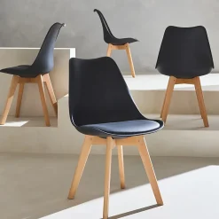 Lot de 4 chaises scandinaves. pieds bois de hêtre. chaise 1 place. noirs
