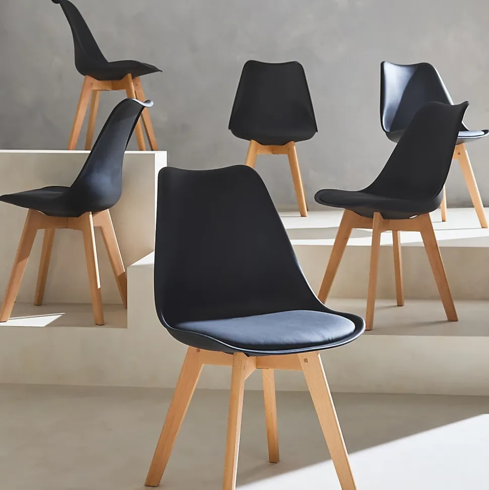 Lot de 6 chaises scandinaves. pieds bois de hêtre. chaises 1 place. noirs