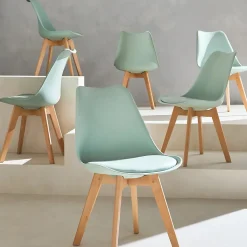 Lot de 6 chaises scandinaves. pieds bois de hêtre. chaises 1 place. vert céladon