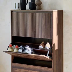 Meuble à chaussures scandinave décor bois noyer 3 portes abattantes capacité 18 paires de chaussures