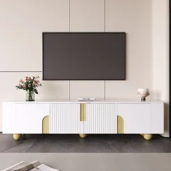 Meuble TV blanc 180 cm 4 portes design elegant surface effet marbre pieds bois spheriques parfait interieur moderne