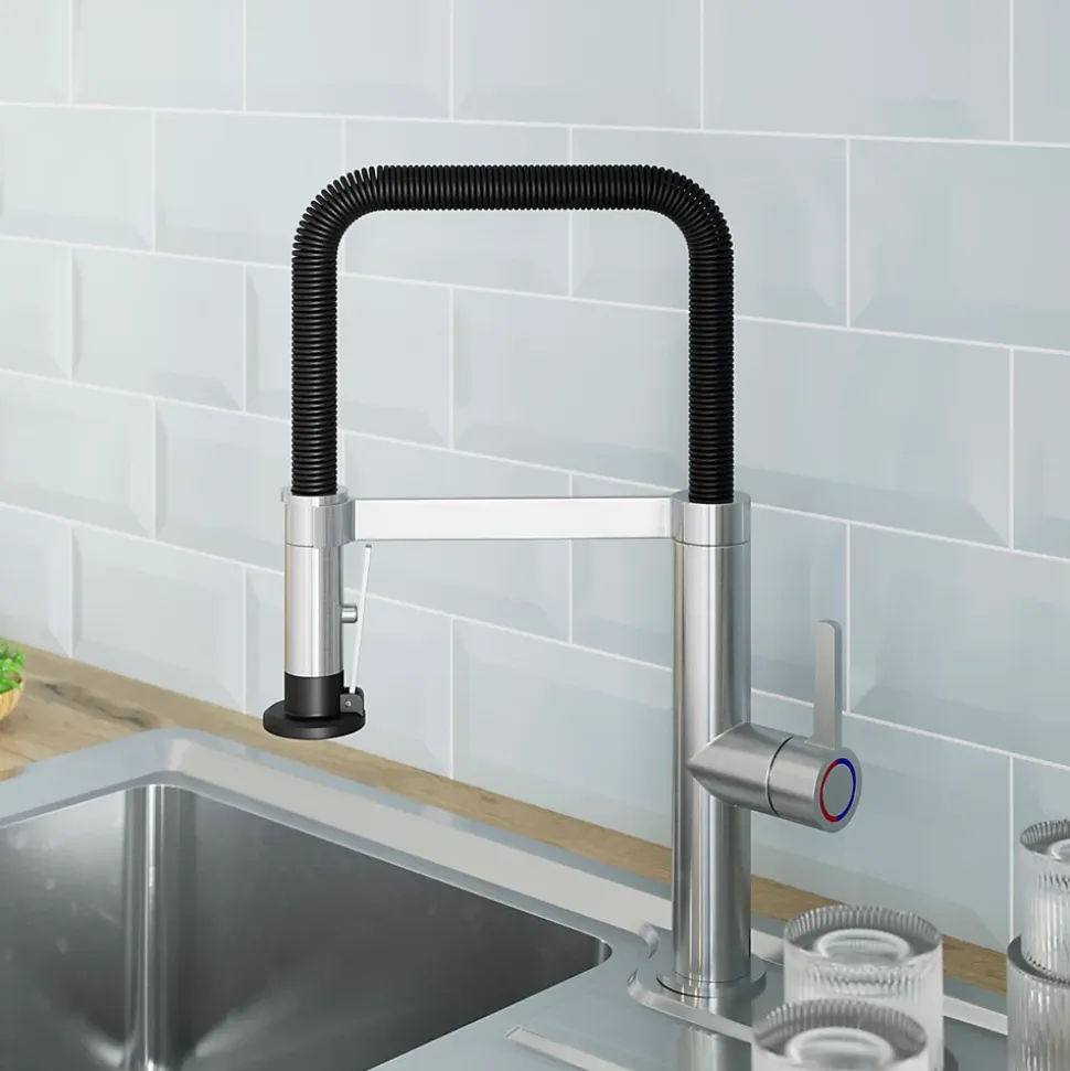 Mitigeur de cuisine avec douchette argent et noir GoodHome Kamut