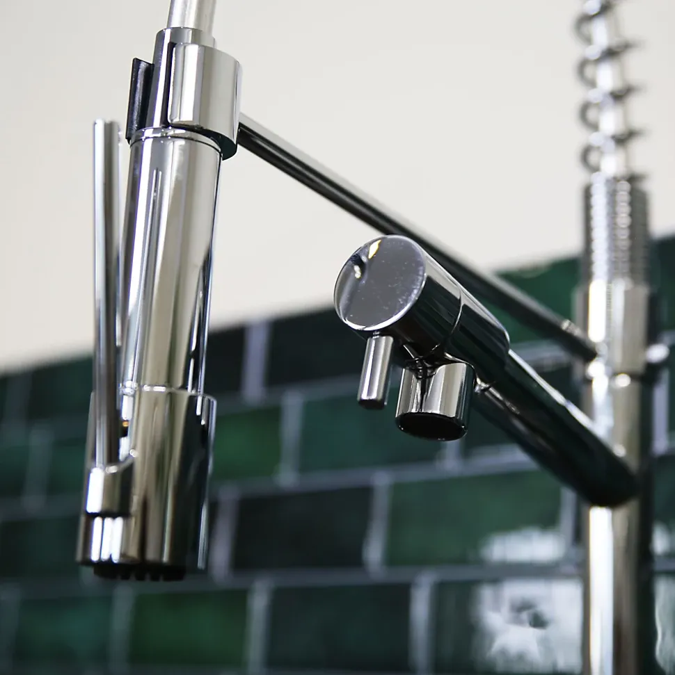 Mitigeur de cuisine chromé avec douchette Essebagno Hotto