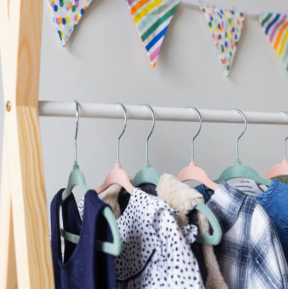 Penderie pour enfant bois et blanche avec tiroir LOU - HAPPY GARDEN