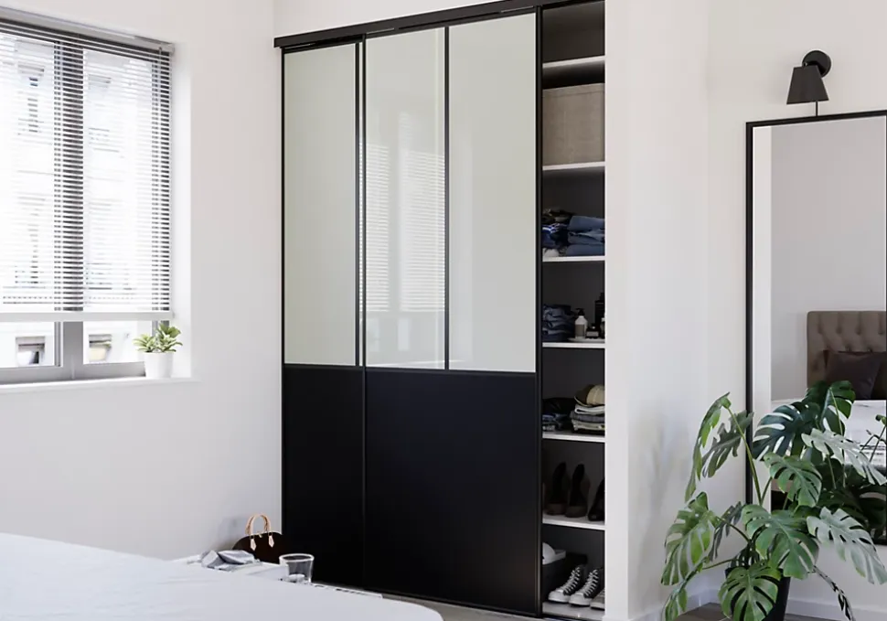 Porte de placard coulissante atelier noir mat profil noir GoodHome Arius H. 248,5 x L. 91.2 cm + amortisseurs