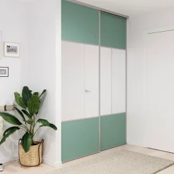 Porte de placard coulissante avec miroir vert de gris profil gris GoodHome Arius H. 248,5 x L. 77.2 cm + amortisseurs
