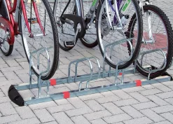 Râtelier vélos 4 places en quinconces haut et bas. Lot de 24 pièces.