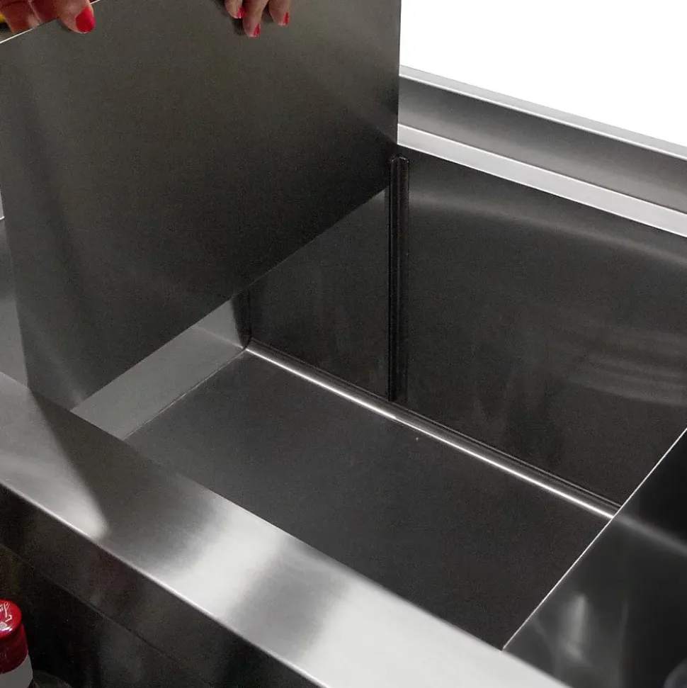 Station de bar à cocktails avec évier de bar en acier inoxydable sur pied
