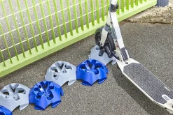 Support trottinette au sol Mottez L. 21 cm gris