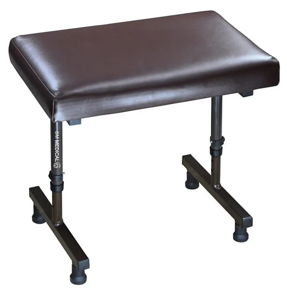 Tabouret repose jambes Bm Médical RP-10-M - rembourrage du repose-jambes réalisé dans un matériel ignifuge - facile à nettoyer