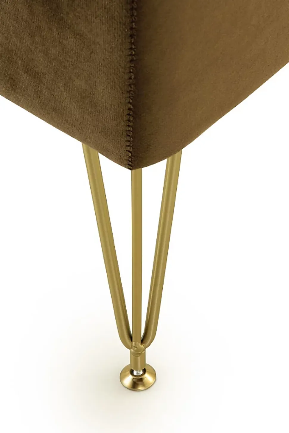Tabouret tapissé en tissu velours marron avec pieds dorés